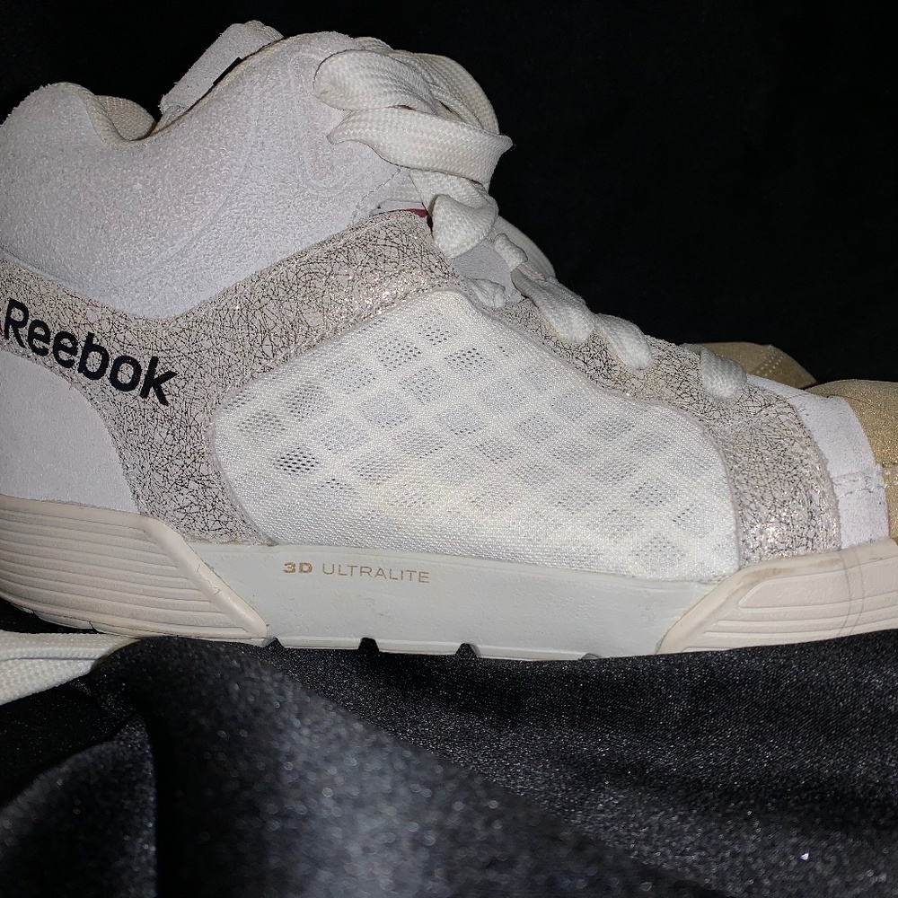 White Reebok Dance Sneakers 3D Ultralite Gold Toe